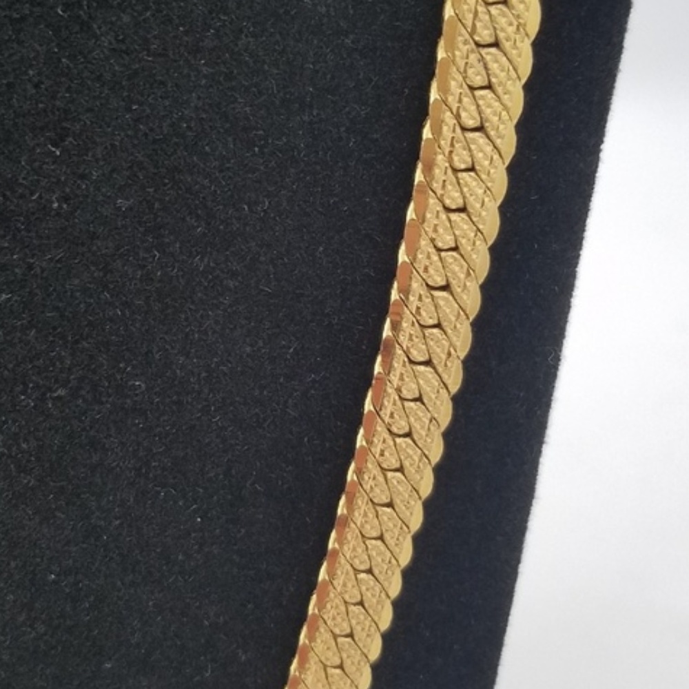 Long (30.5") vintage gold tone necklace